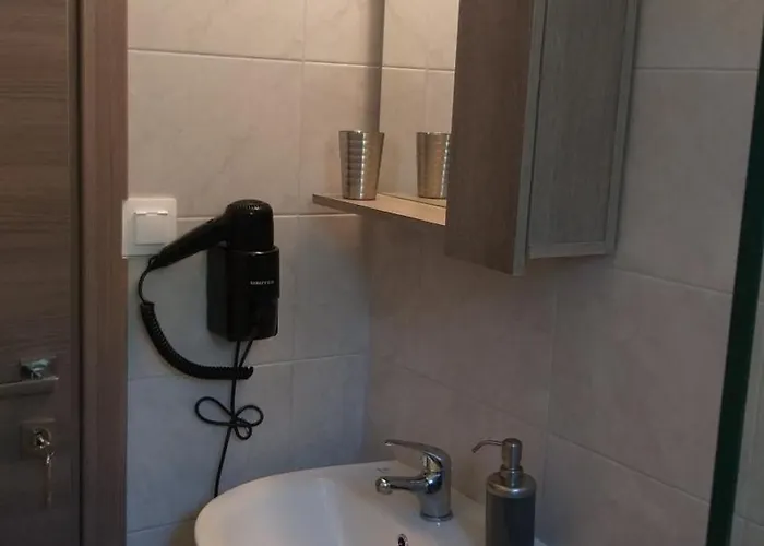 Bloom Achladies (Skiathos)