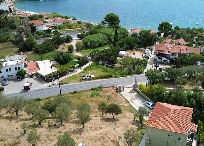 Bloom Achladies (Skiathos)