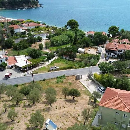 Bloom Achladies (Skiathos)