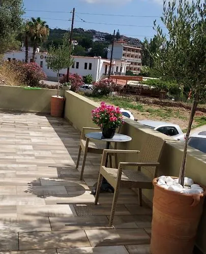 Bloom Apartment Achladies (Skiathos)